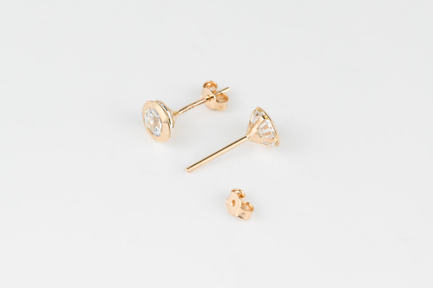 Stud Earrings with Zirconia stones