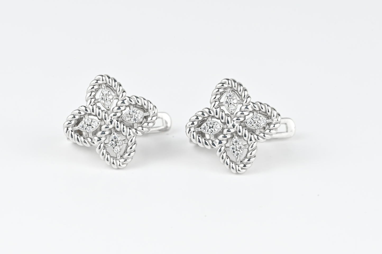 Silver Flowers Earrings