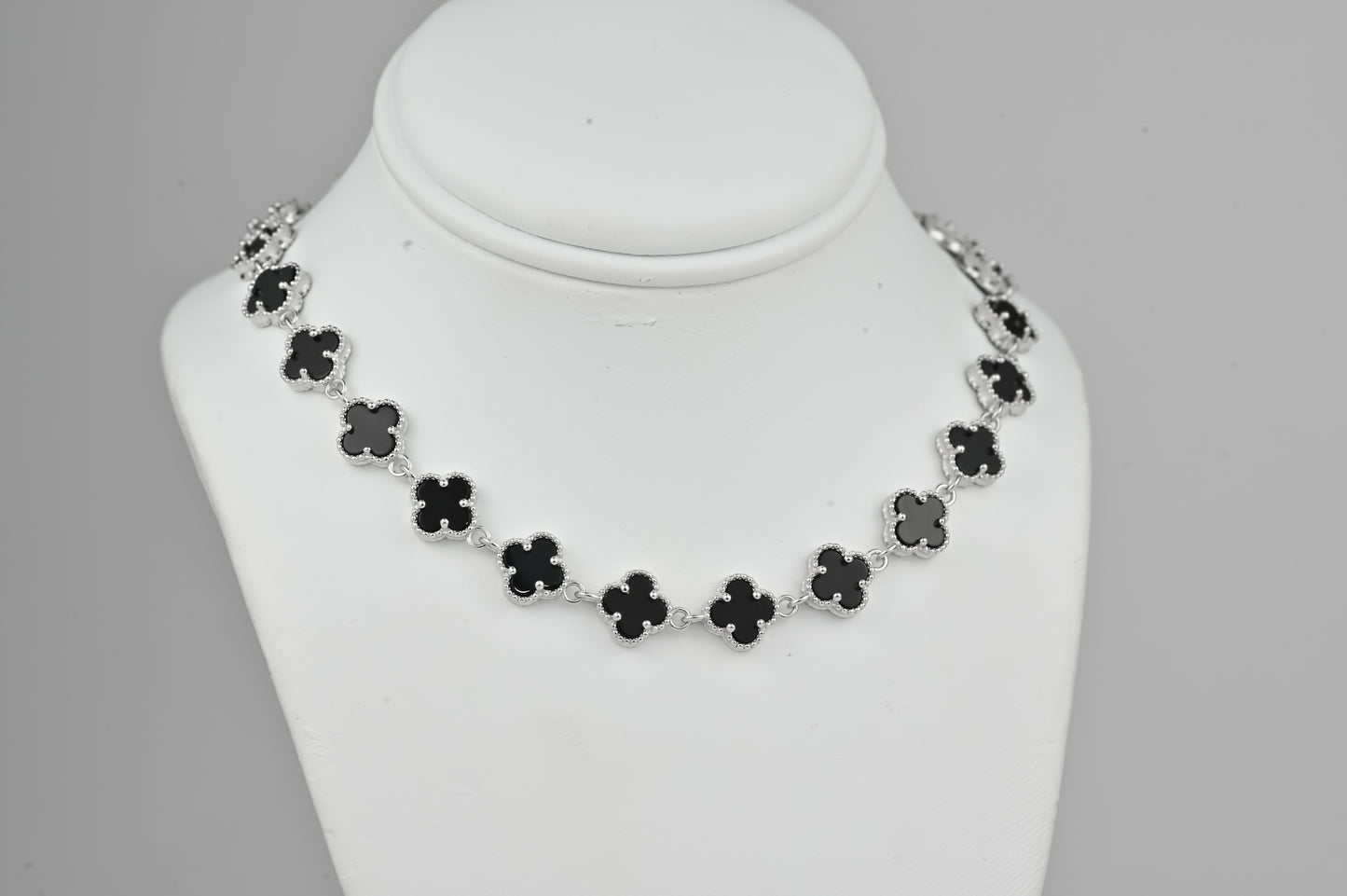 Silver Necklace Clover Onyx