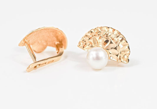 Earrings with Pearl