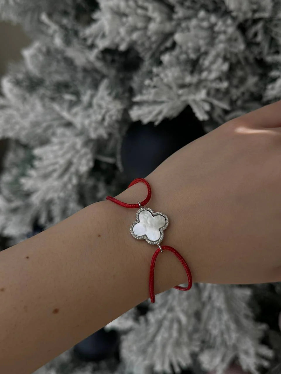 Silver Bracelet Red Thread Mother of Pearl clover