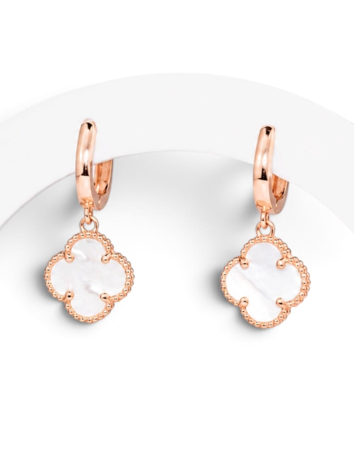 Dangle Earrings Mother of Pearl Clover