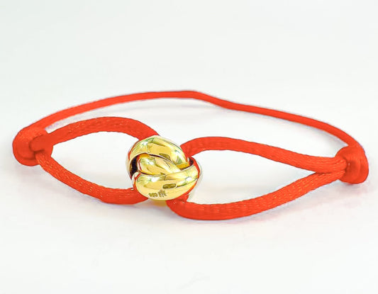 Red thread intertwined Bracelet