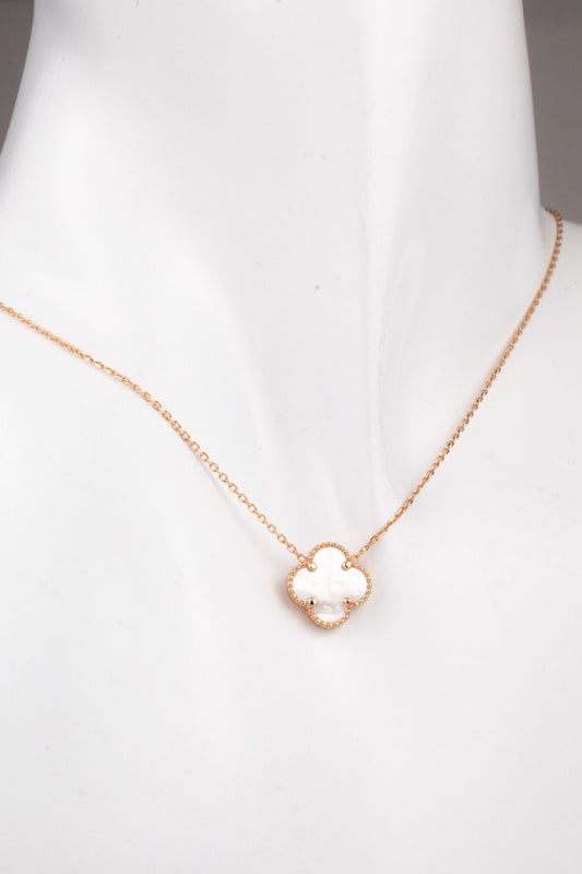 Necklace clover with Mother of Pearl