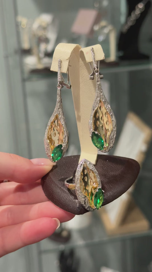 Unique Drop Style Emerald Silver Jewelry Set